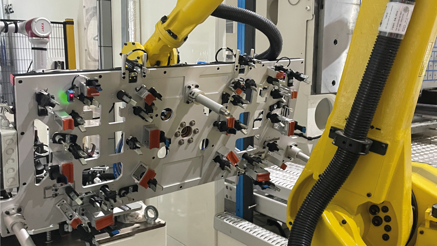 Gimatic One Gripper, Two Challenges, Unmatched Efficiency Gimatic